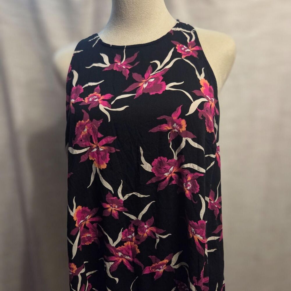 Old Navy Black/Floral Flowy Sleeveless Shirt